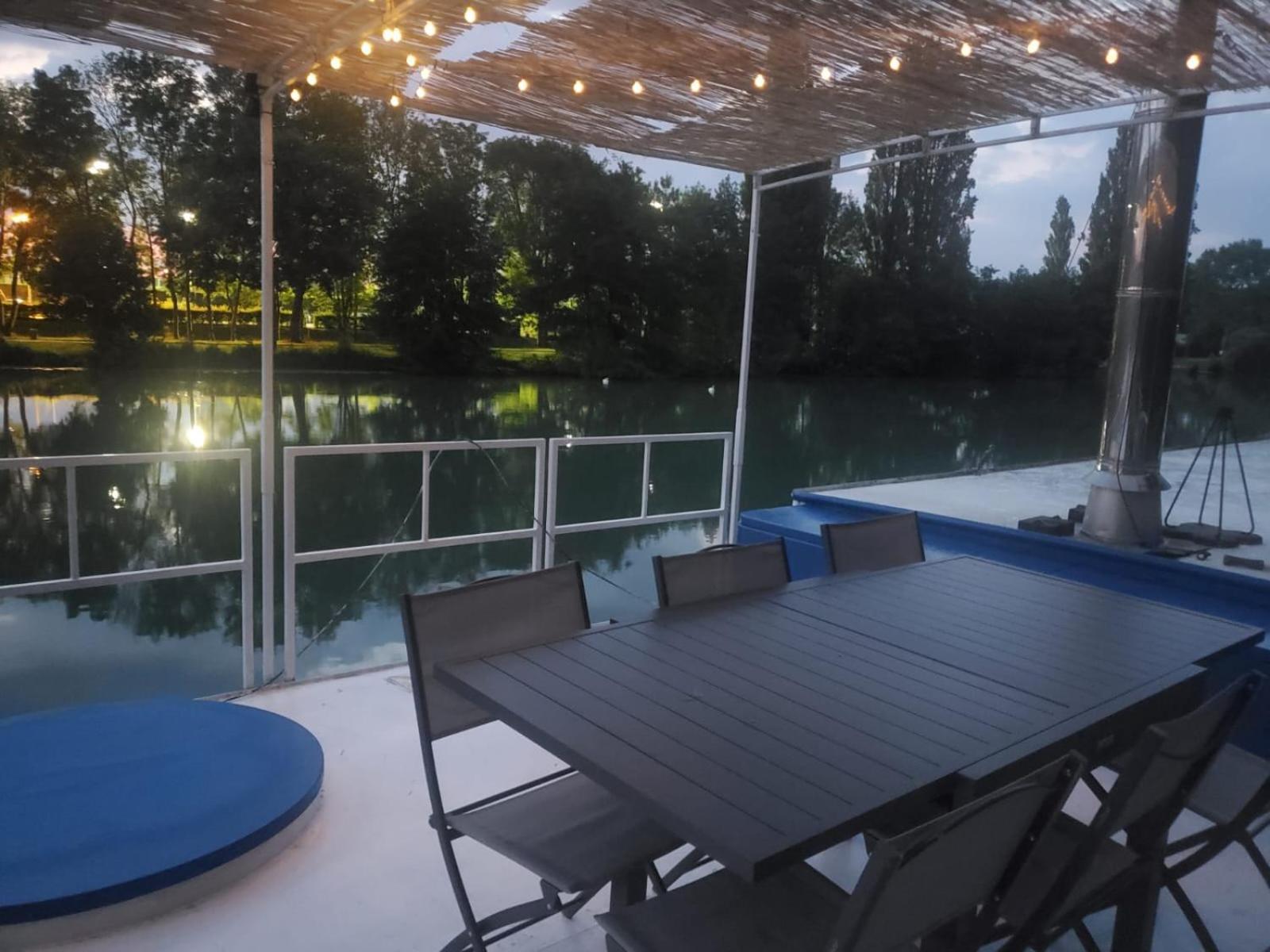 Peniche Amadeus Conviviale Et Cosy , Proche De Et De Paris