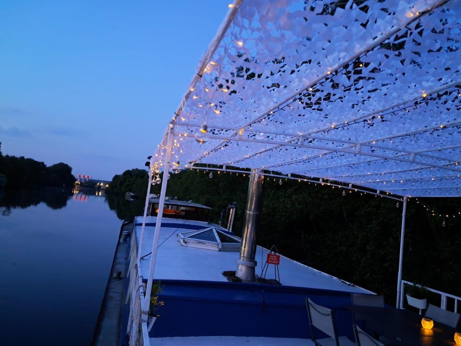 Botel Peniche Amadeus Conviviale Et Cosy , Proche De Et De Paris *